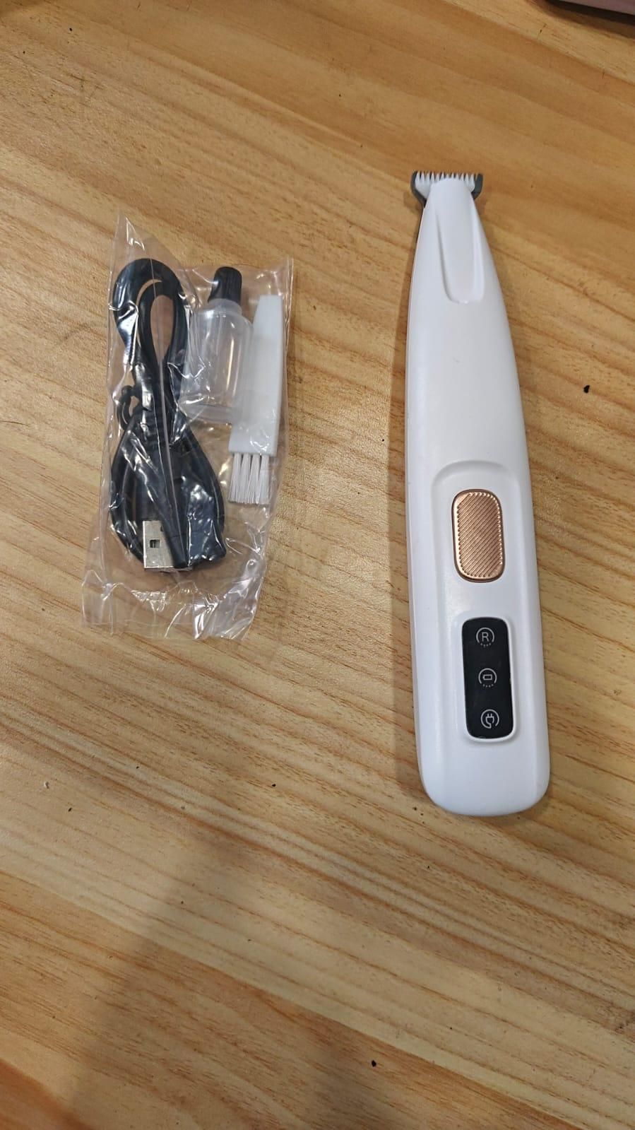 Precision Paw Hair Trimmer with LED | Safe & Controlled At-Home Paw Grooming